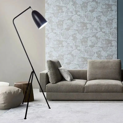 Lampadaire sur pied Grasshopper – Design Danois Élégant Luminaire Paris