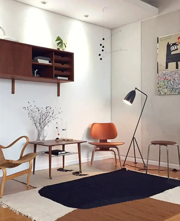 Lampadaire sur pied Grasshopper – Design Danois Élégant Luminaire Paris