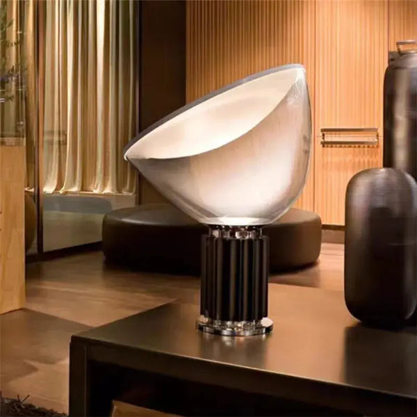 Lampe de Table Élégante Taccia