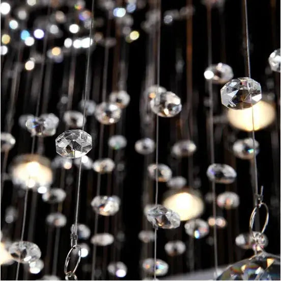 Plafonnier en Cristal Pyramidale – Élégance Luxueuse et Design Contemporain Luminaire Paris