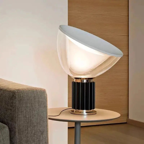 Lampe de Table Élégante Taccia