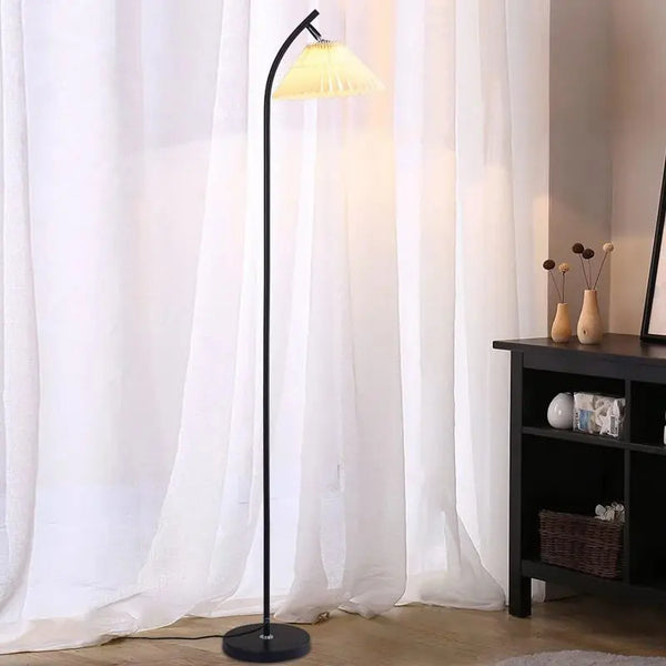 Lampadaire Nordique en Tissu Plissé – Élégance Délicate pour Intérieurs Contemporains Luminaire Paris